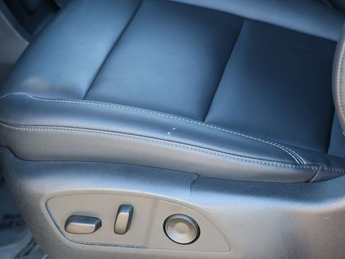 Used 2024 GMC Acadia Elevation image 3