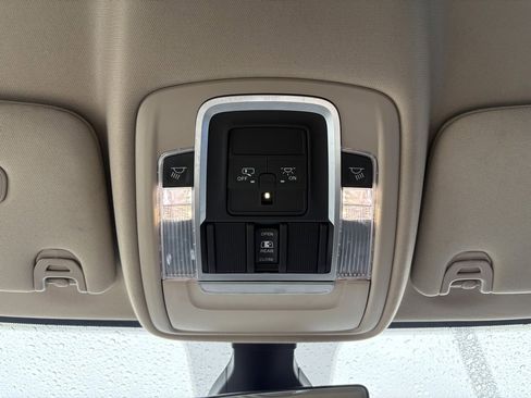 Used 2022 RAM 3500 Laramie image 18