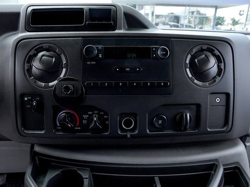 Used 2013 Ford E-150 and Econoline 150 image 14