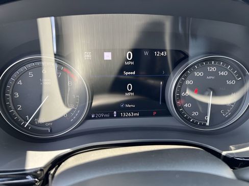 Used 2024 Cadillac XT6 Premium Luxury w/ Platinum Package image 11