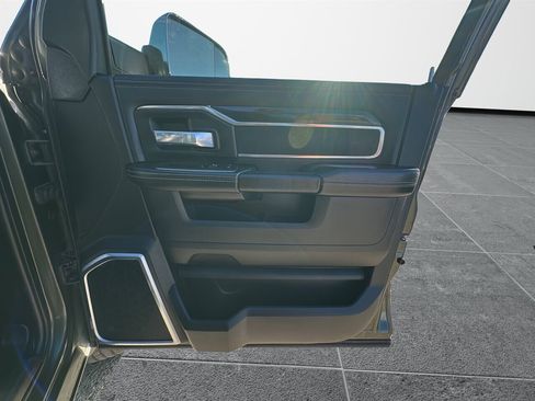 Used 2022 RAM 2500 Laramie image 8