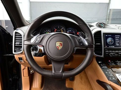 Used 2013 Porsche Cayenne Diesel image 8