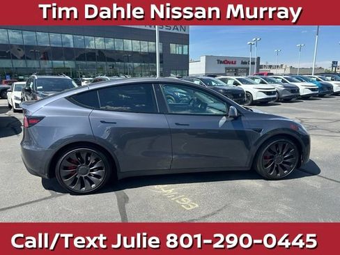Used 2023 Tesla Model Y Performance AWD/4WD image 13