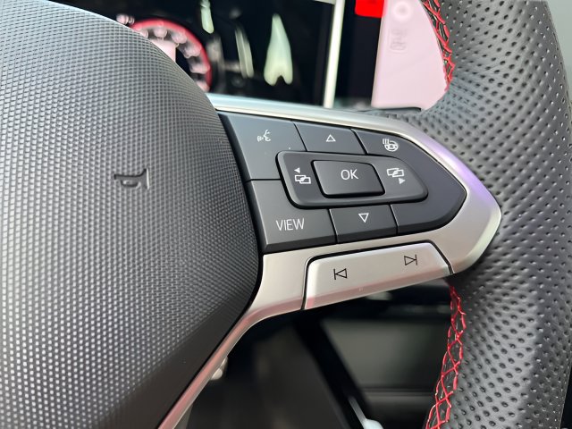 New 2026 Volkswagen GTI SE FWD image 19