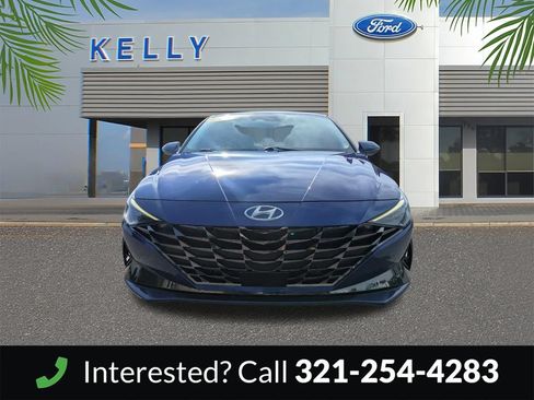 Used 2023 Hyundai Elantra Limited FWD image 3