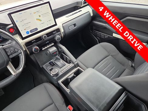 Used 2024 Toyota Tacoma TRD Off-Road image 12