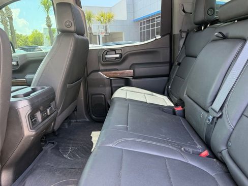 Used 2021 Chevrolet Silverado 1500 LT Trail Boss w/ Convenience Package II AWD/4WD image 9