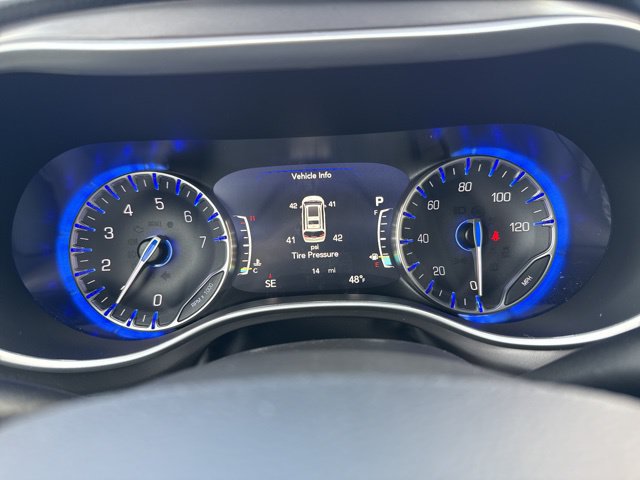 New 2026 Chrysler Pacifica Select w/ S Appearance Package FWD image 16