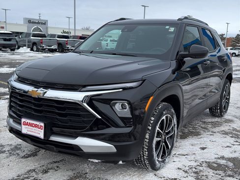 Certified 2024 Chevrolet TrailBlazer LT w/ Convenience Package image 2