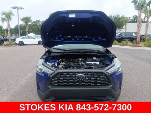 Used 2022 Toyota Corolla Cross LE FWD image 9