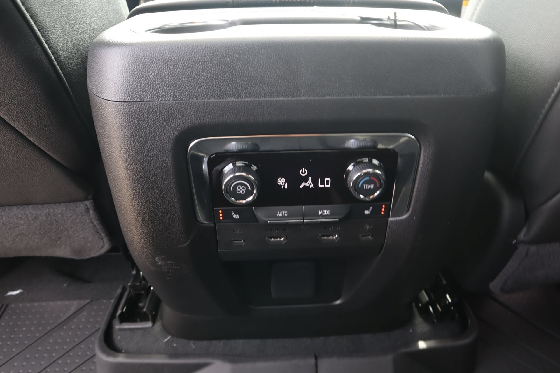 New 2026 Chevrolet Tahoe High Country AWD/4WD image 25