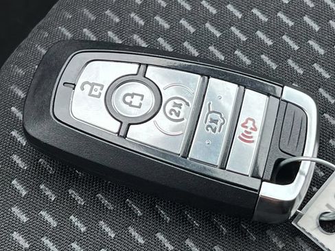 New 2024 Ford Escape SE FWD image 28