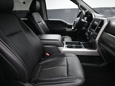 Used 2021 Ford F250 Lariat w/ Lariat Value Package AWD/4WD image 39