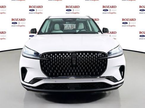New 2026 Lincoln Aviator 2WD image 3