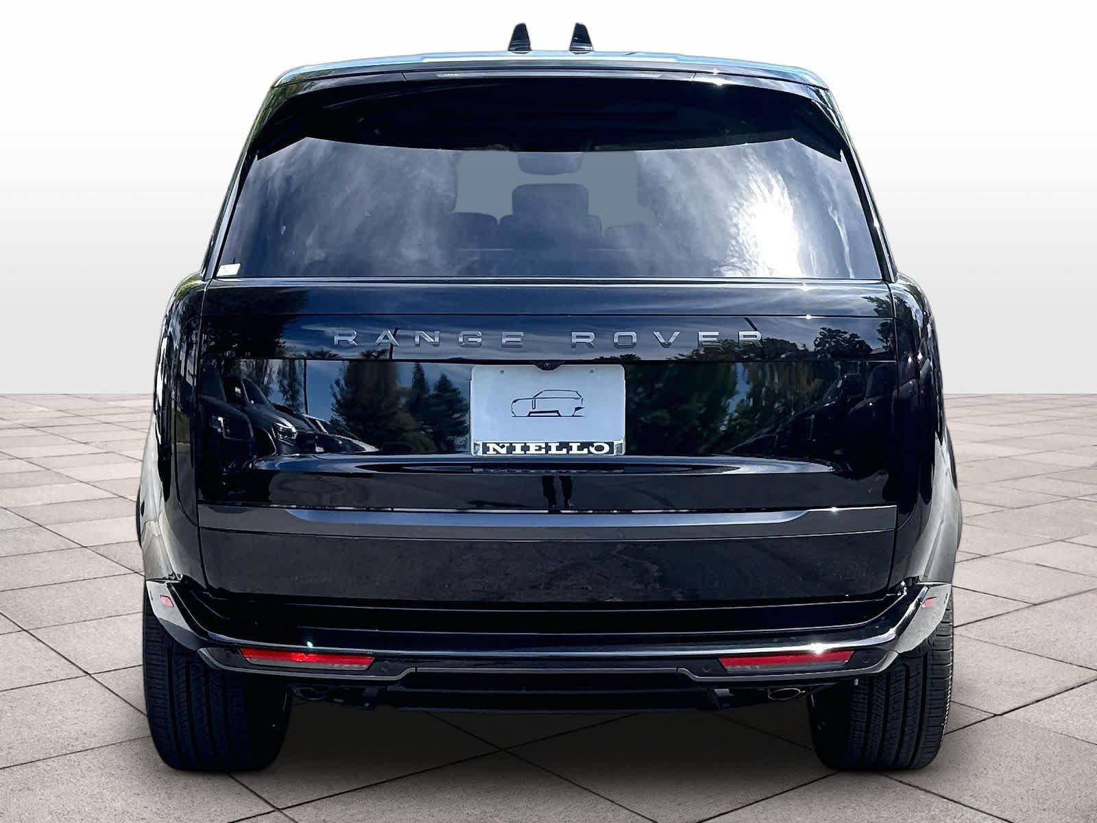 New 2026 Land Rover Range Rover Long Wheelbase SE AWD/4WD image 6