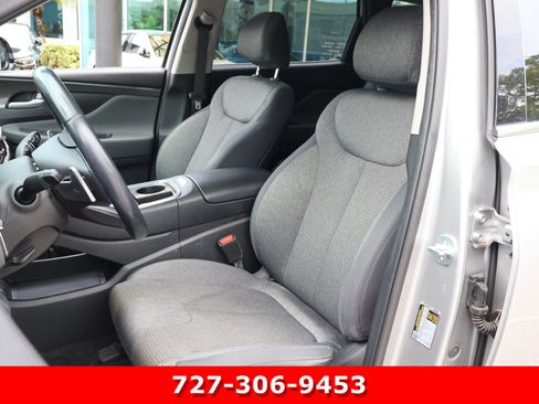 Used 2023 Hyundai Santa Fe SEL FWD image 2