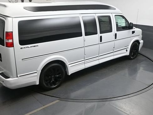 New 2026 Chevrolet Express 2500 Extended w/ Driver Convenience Package RWD image 27