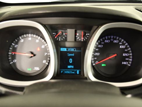 Used 2017 Chevrolet Equinox LS FWD image 18