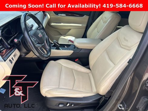 Used 2019 Cadillac XT5 Luxury AWD/4WD image 3