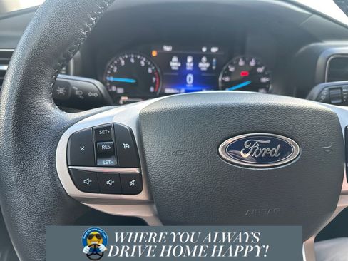 Used 2022 Ford Explorer XLT w/ Equipment Group 202A image 14