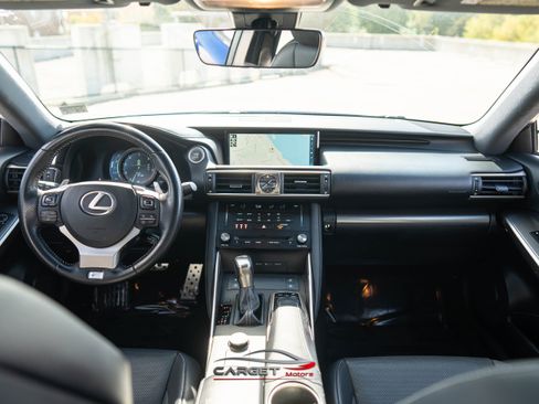 Used 2018 Lexus IS 300 AWD image 13