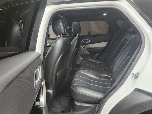 Used 2019 Land Rover Range Rover Velar R-Dynamic SE image 28