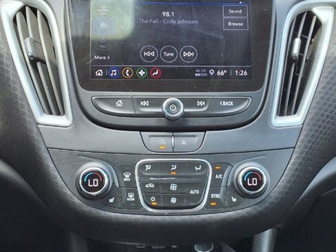 Used 2024 Chevrolet Malibu LT FWD image 18