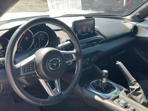 Used 2021 MAZDA MX-5 Miata RF Club image 17