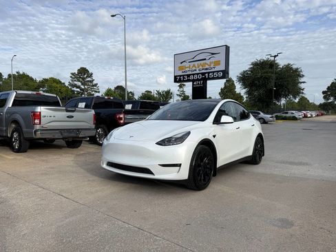 Used 2023 Tesla Model Y Long Range AWD/4WD image 48