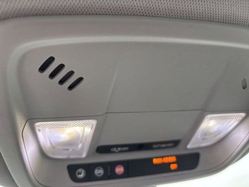 Used 2016 Chevrolet Malibu LT image 28