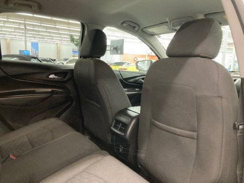 Used 2019 Chevrolet Equinox LT AWD/4WD image 13