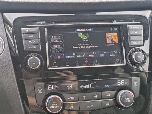 Used 2019 Nissan Rogue SL image 23