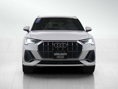 Used 2025 Audi Q3 2.0T Premium image 8