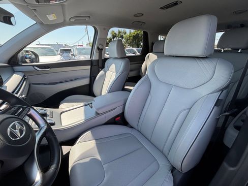 Used 2025 Hyundai Palisade SEL FWD image 30