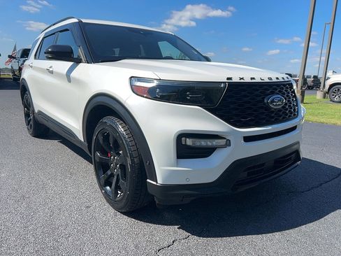 Used 2020 Ford Explorer ST w/ ST High-Performance Pack image 3