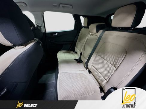 Used 2021 Ford Escape SE w/ Convenience Package FWD image 26