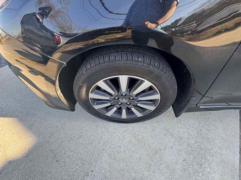 Used 2020 Toyota Sienna Limited Premium w/ Carpet Mat Package image 31