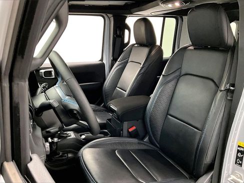 Used 2024 Jeep Wrangler High Altitude image 26
