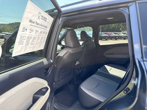 New 2026 Subaru Forester Premium AWD/4WD image 17