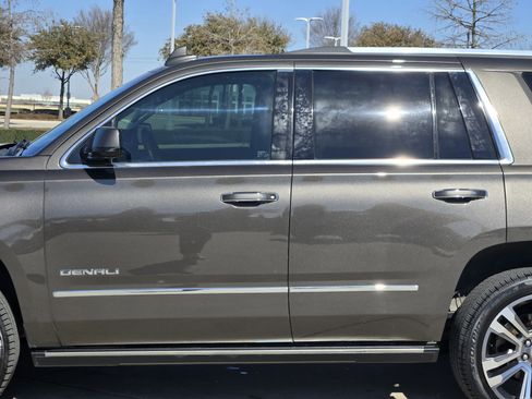 Used 2019 GMC Yukon Denali w/ Denali Ultimate Package image 11