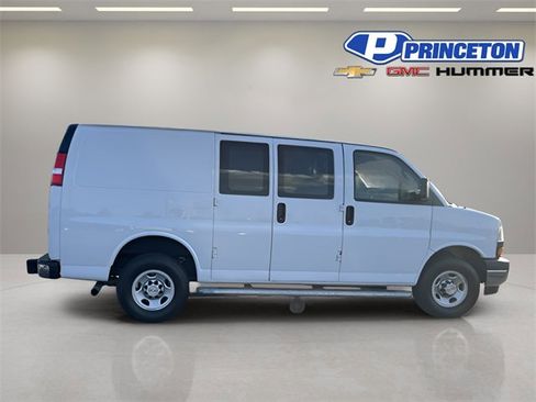 Used 2023 Chevrolet Express 2500 w/ Driver Convenience Package image 5