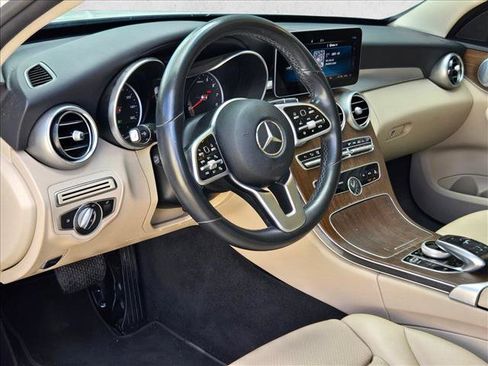Used 2019 Mercedes-Benz C 300 4MATIC Sedan image 9