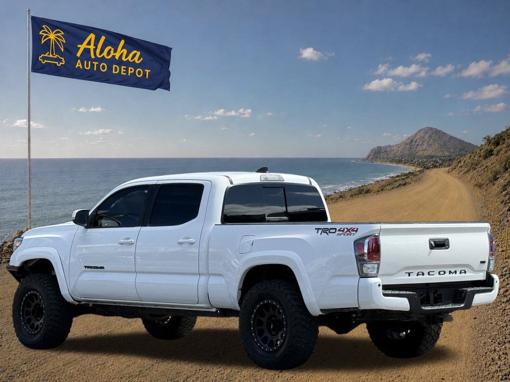 Used 2022 Toyota Tacoma TRD Sport w/ Technology Package AWD/4WD image 3