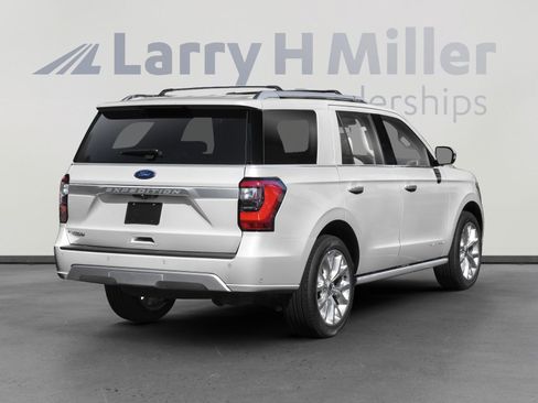 Used 2020 Ford Expedition Platinum AWD/4WD image 2