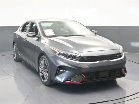 Used 2023 Kia Forte GT w/ GT2 Package image 9
