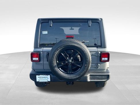 Used 2022 Jeep Wrangler Unlimited Sport AWD/4WD image 7