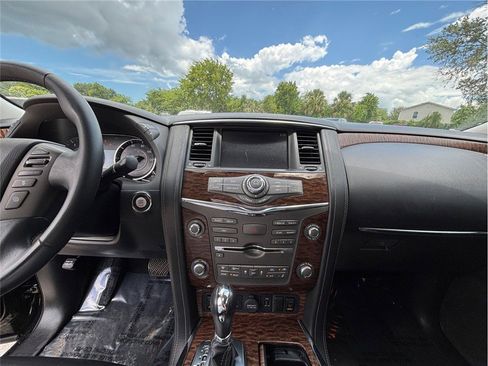 Used 2020 Nissan Armada SL w/ Premium Package image 11