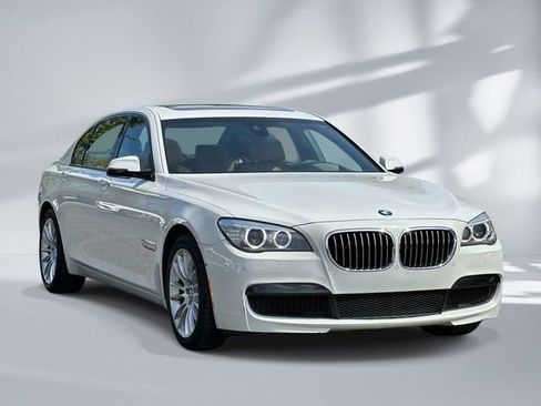 Used 2015 BMW 740Li xDrive image 6