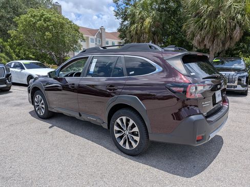Used 2023 Subaru Outback Limited AWD/4WD image 6