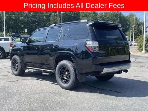 Used 2023 Toyota 4Runner TRD Off-Road Premium w/ Moonroof Package AWD/4WD image 3